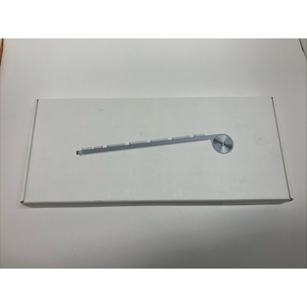 Apple Wireless Keyboard A1314 MC184LL/A Bluetooth Silver/White Pre-Owned Tested